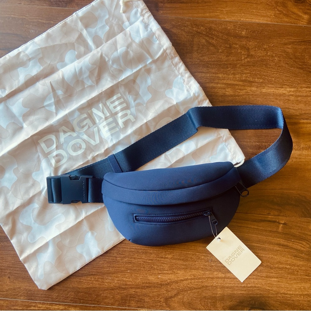 NWT Dagne Dover Ace Neoprene Fanny Pack